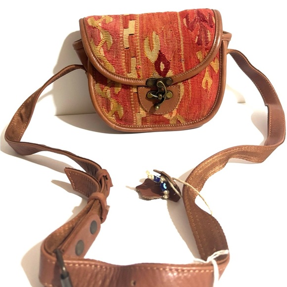 KILIM.NYC handmade wool & leather crossbody bag - Picture 2 of 14